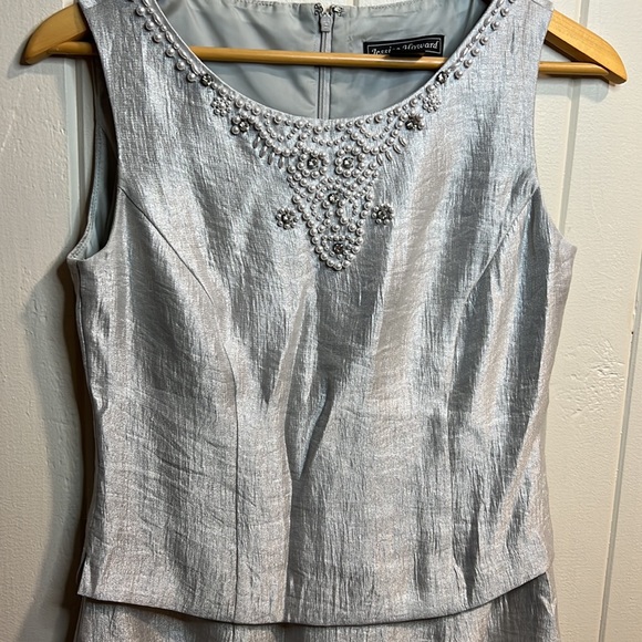 Jessica Howard Silver Dress w Beadwork - Picture 2 of 8